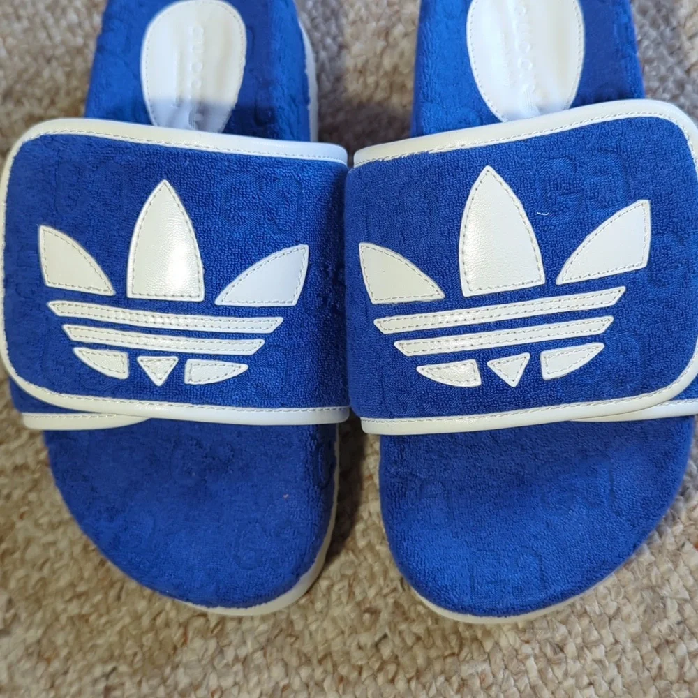 GUCCI x ADIDAS- New 2022 Magic Sponge Slides, Size US-9